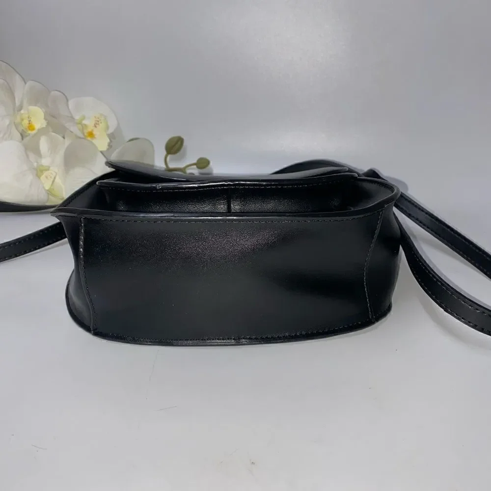 🎉NEW🎉 KC Jagger Richie Leather Crossbody Bag Black Med.